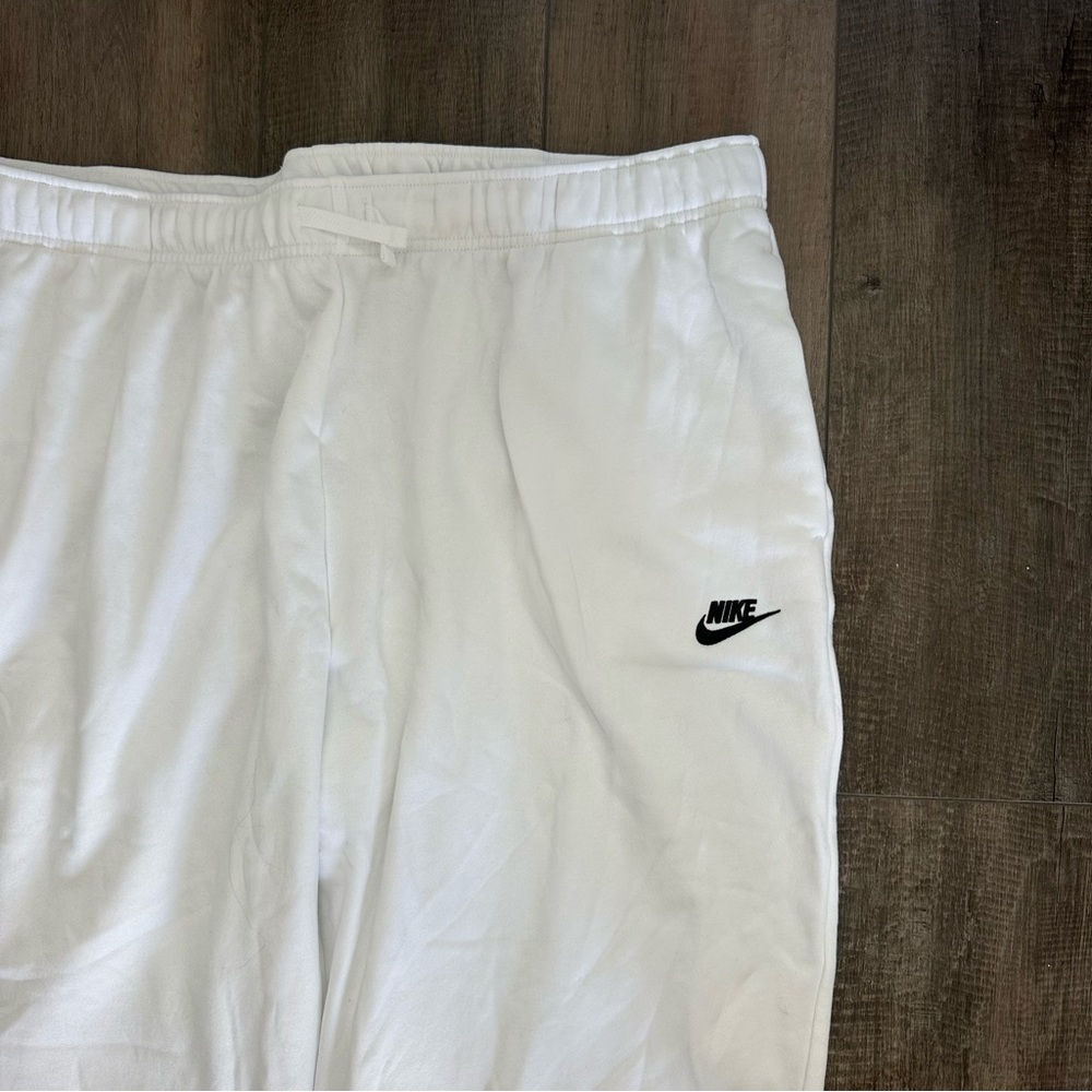 Nike NWT Loose Fit White Sweatpants Size XXL - Picture 7 of 9